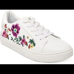 NWT Betsey Johnson Embroidered Shoes